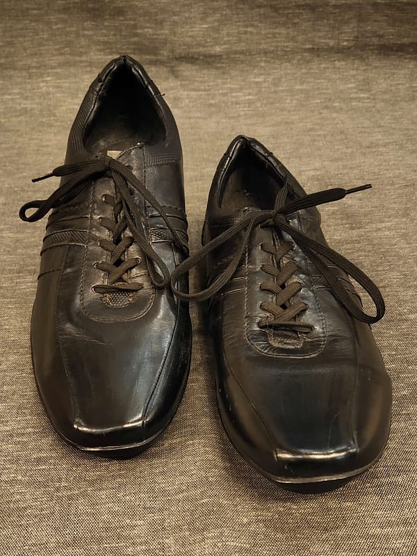 Stylish Black Leather Sneakers